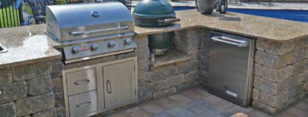 Outdoor Kitchen